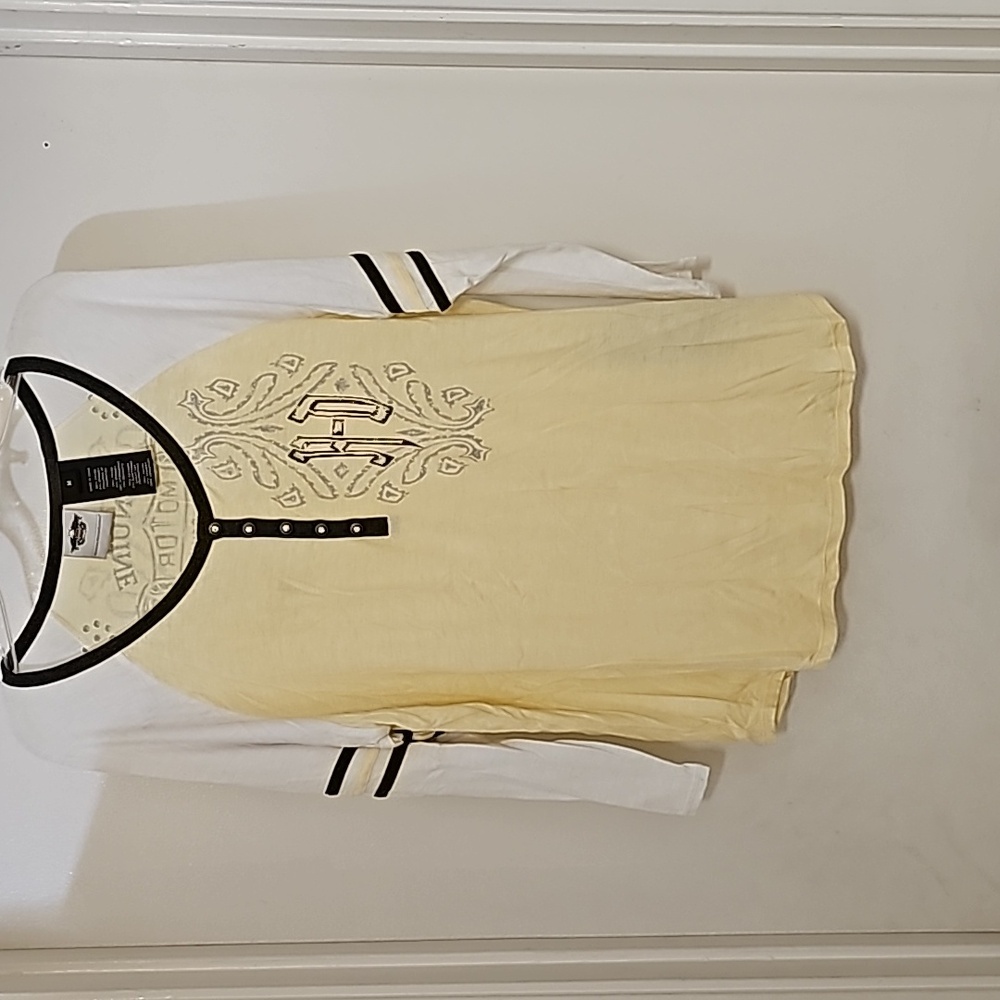 NWOT Harley Davidson long sleeve tshirt. Size M. Tote 4.